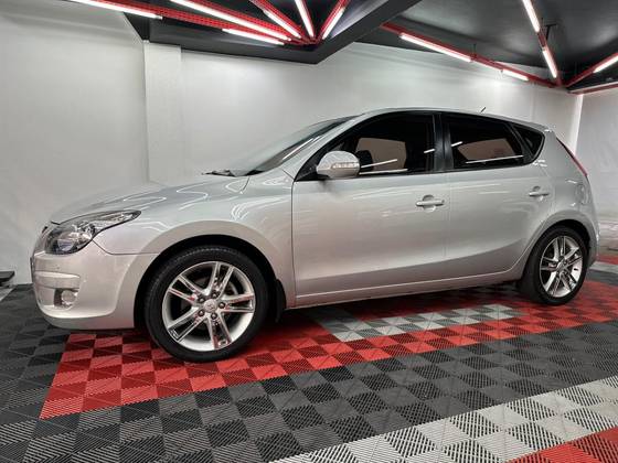 HYUNDAI I30 2.0 MPI 16V GASOLINA 4P MANUAL